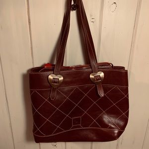 Burgundy leather Dooney & Bourke shoulder bag